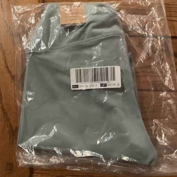 PINK high waist full length ruched V leggings BNWT - Picture 8 of 10